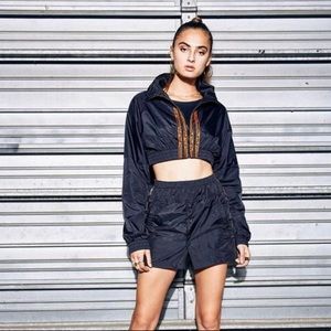 CROPPED WINDBREAKER WITH CONTRAST LF TAPE *new*